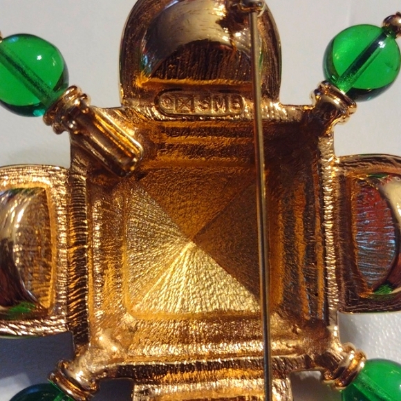 Brooch - Picture 3 of 4